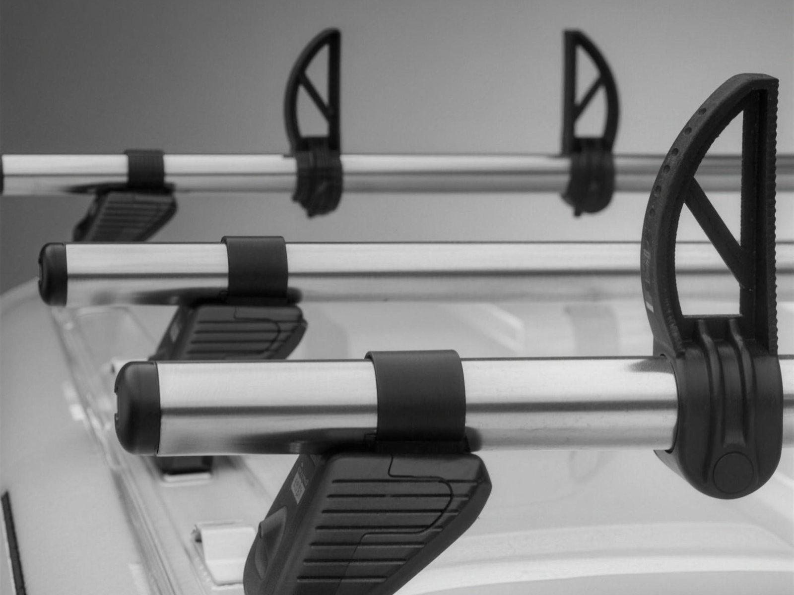 KammBar Pro Aluminium-Querträger mit Ladungsanschlägen